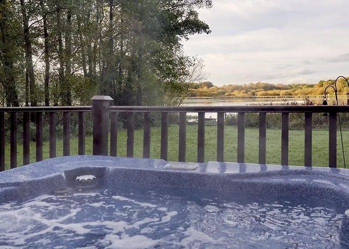 Vakantiehuis Egret With Hot-tub *